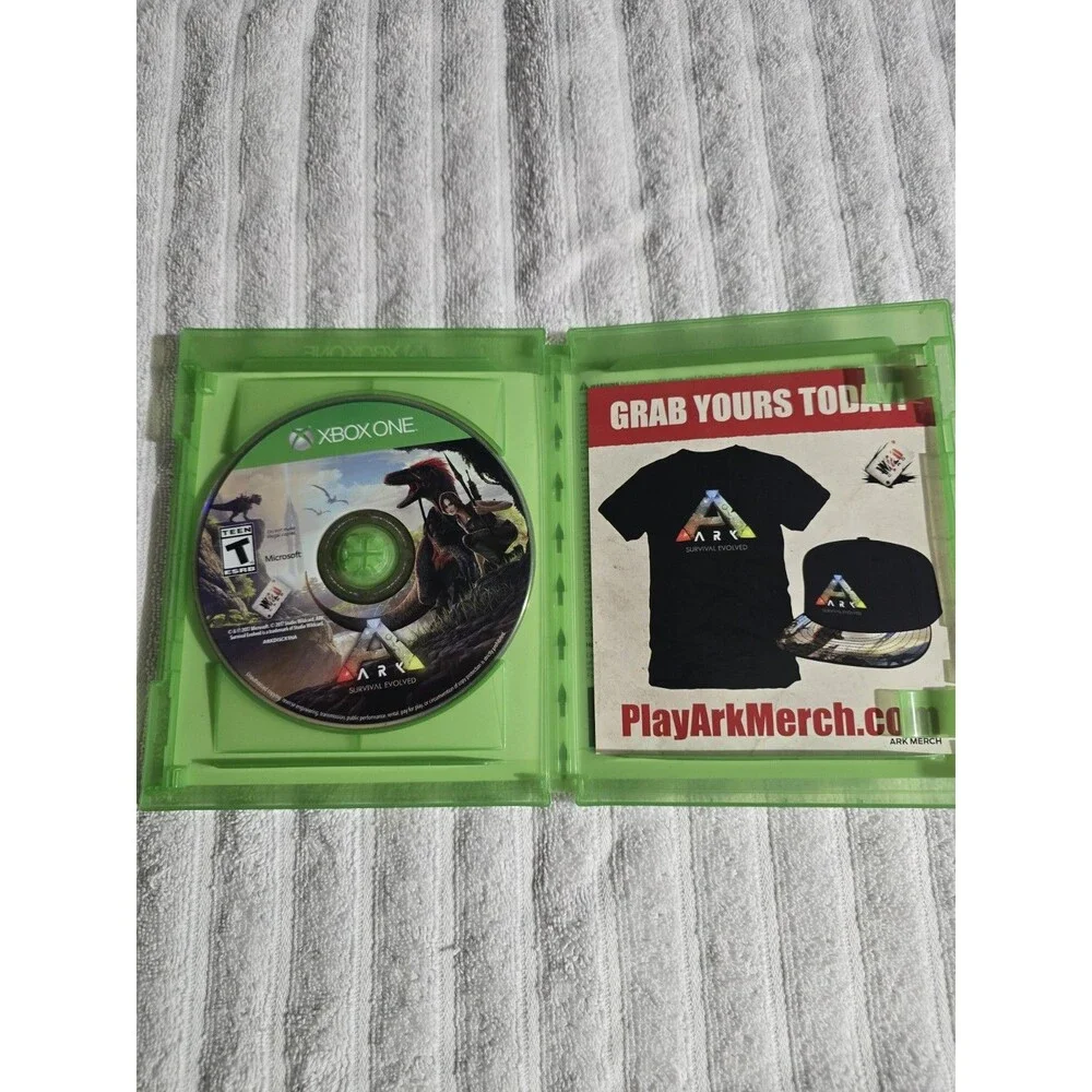 ARK Survival Evolved XBOXONE Game ￼